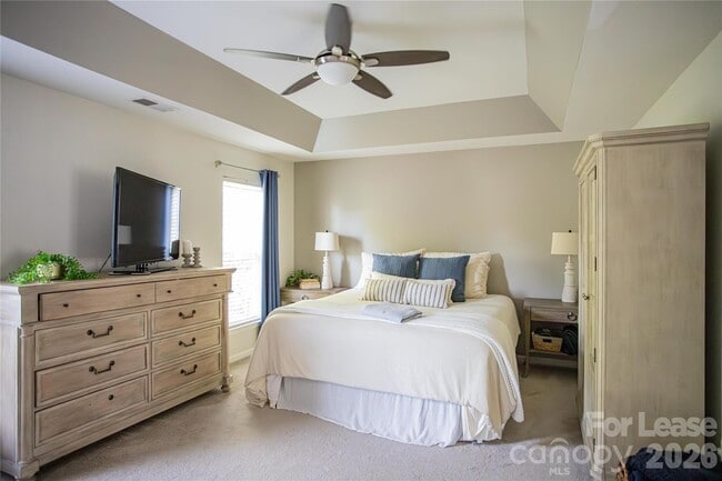 Foto del edificio - 615 Circle Trace Rd