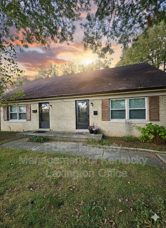 Building Photo - 2216 Winterberry Dr