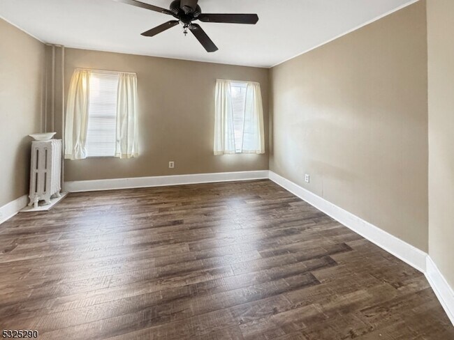 Foto del edificio - 62 Summit Ave