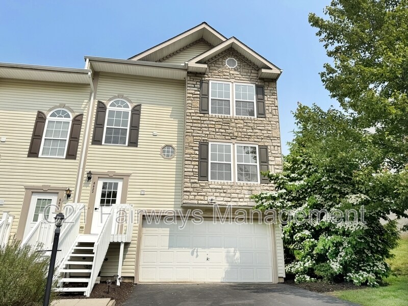 Foto principal - 6422 Lindsey Ln