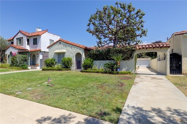 Foto del edificio - 2376 Selby Ave