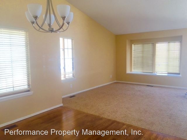 Foto del edificio - 4 br, 3 bath House - 8616 Meadowlark Cir