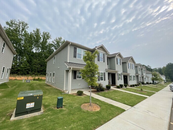 2048 Wiggins Village Dr, Youngsville, NC 27596 House Rental in