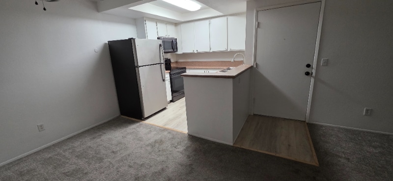 Photo - 5934 Rancho Mission Rd (San Diego, CA)