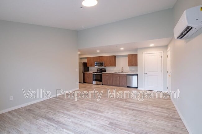 Foto del edificio - 13001 S Crompton Lane