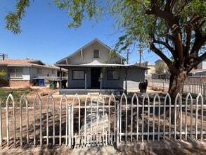 Building Photo - 113 Roosevelt St