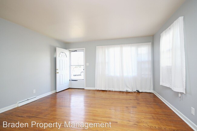 Building Photo - 3 br, 1 bath House - 1010 King Street