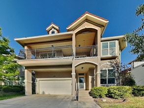 Building Photo - 2065 Pontchartrain Dr