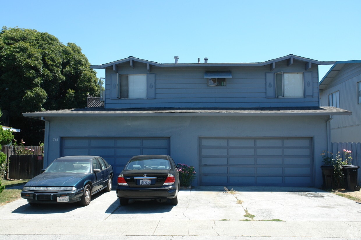 Building Photo - 718 Concord Ave