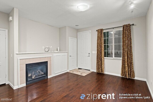 Building Photo - 2232 Schott Ct