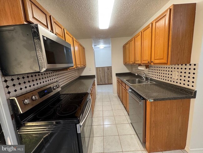 Building Photo - 349 Reneau Way