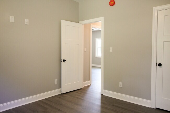 Foto del edificio - 117 Shipman Rd