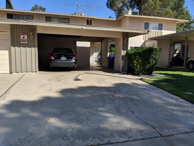 Building Photo - 14235 Canterbury Dr