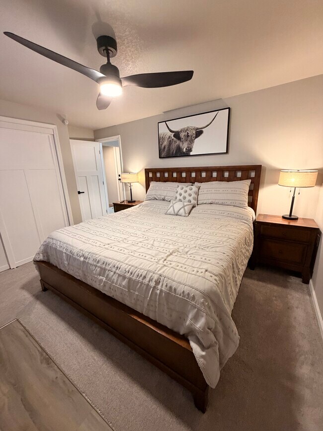 Foto del edificio - 4434 Honey Bee Rdg