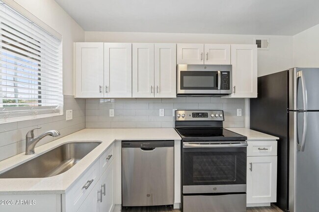 Foto del edificio - 1707 N 18th St