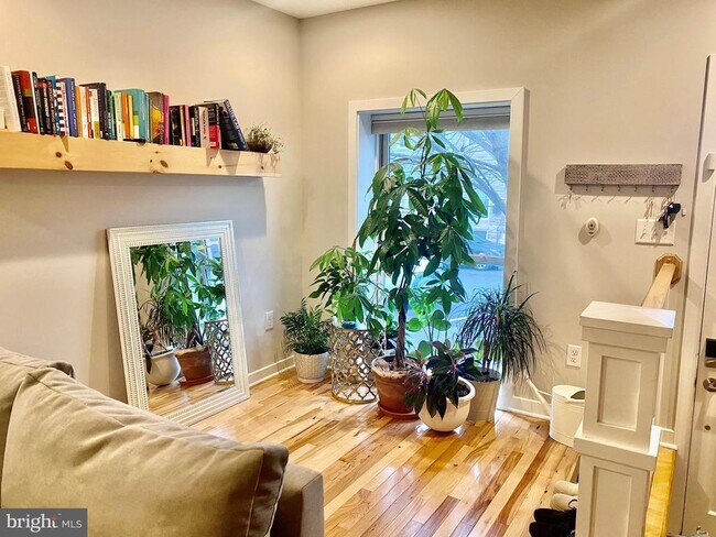 Foto del edificio - 149 N Potomac St