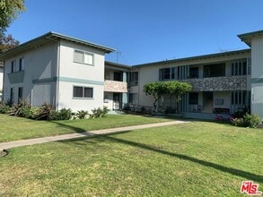 Building Photo - 5784 Corbett St