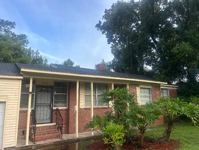 Foto del edificio - 8384 Delaware Ave