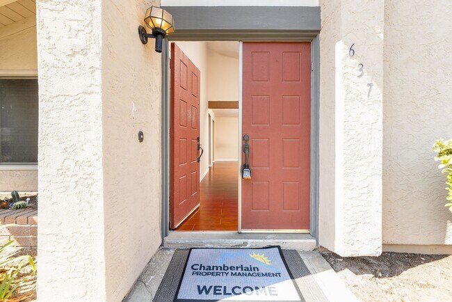 Building Photo - Single Story 2 Bedroom Plus Bonus Room Hom...