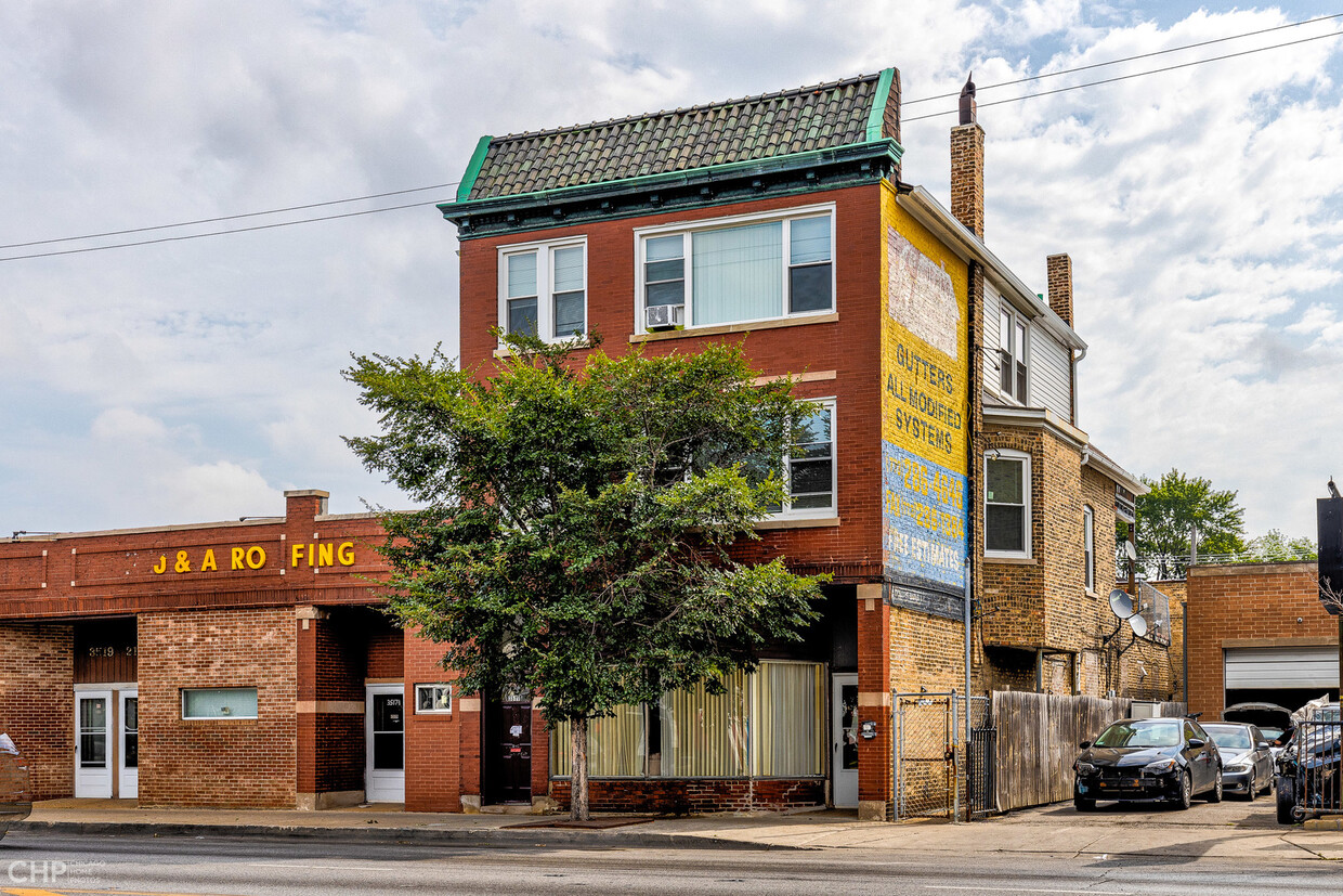 Primary Photo - 3517 N Cicero Ave