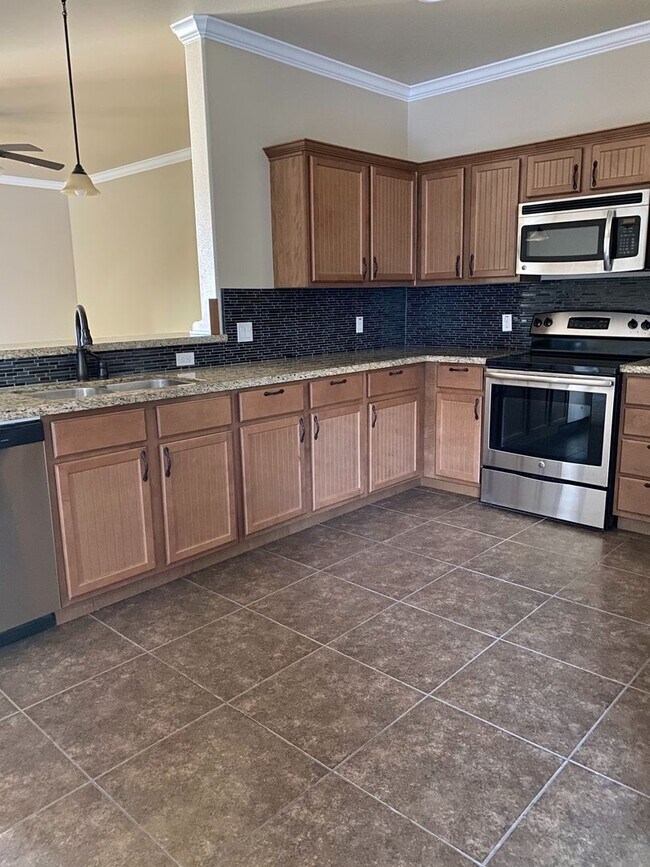 Building Photo - COMING SOON!!  2 Story Townhome