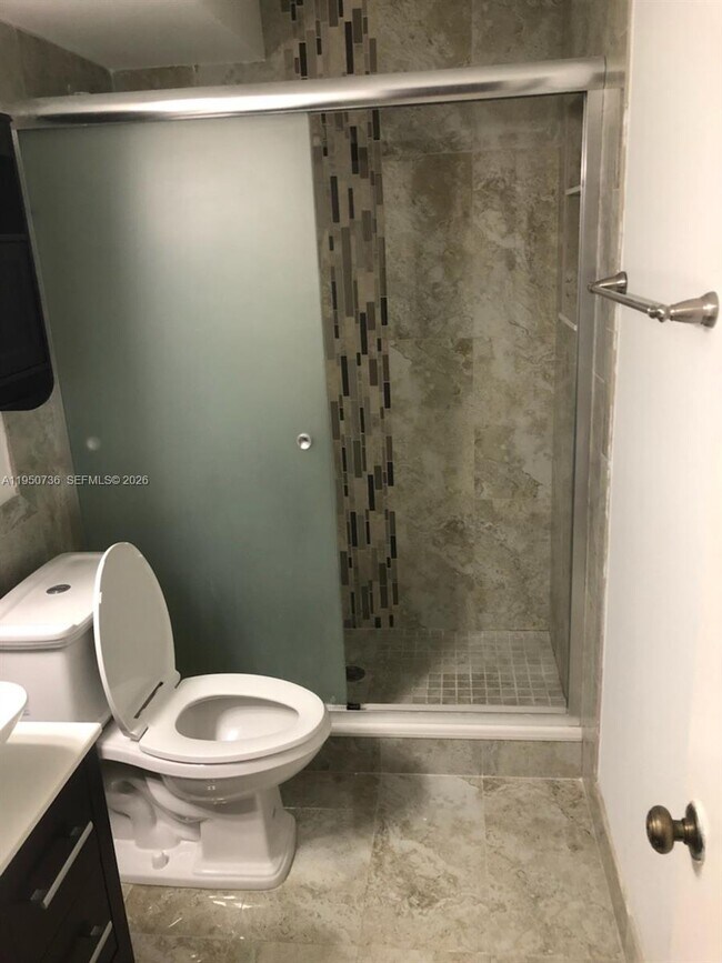 Building Photo - 300 Gardens Dr