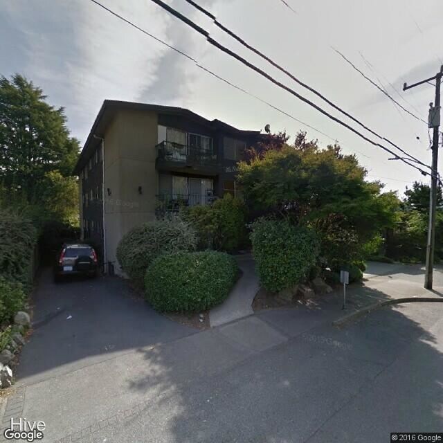 Building Photo - 407 N 87th St