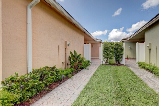 Foto del edificio - 9516 SW Flowermound Cir