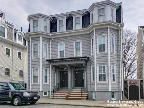 Building Photo - 5 bedroom in South Boston MA