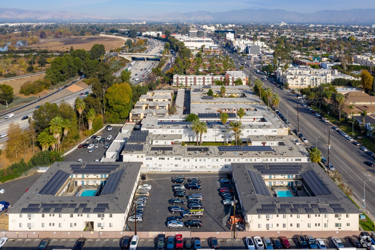 Kingston Apartments in Sherman Oaks, CA Westside Rentals