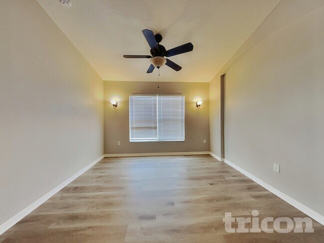 Foto del edificio - 9588 Southern Charm Cir