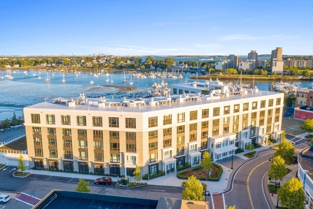 Primary Photo - 10 Shipyard Dr