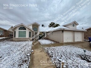 Building Photo - 904 Stagecoach Dr