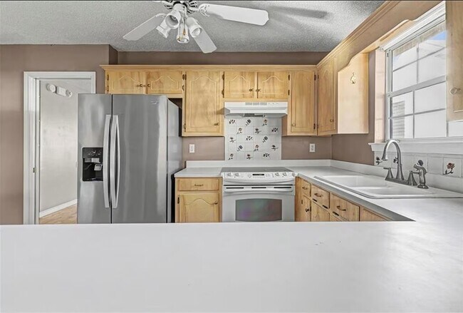 Foto del edificio - 6474B Cedar Bend Ct