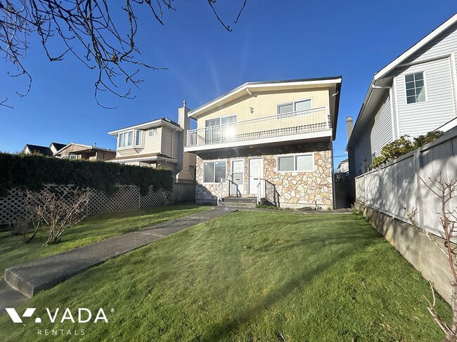 Building Photo - 8407 Osler St