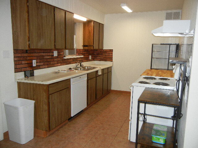 Building Photo - 1234 E Sahuaro Dr