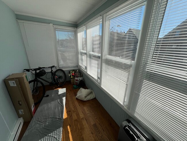 Building Photo - 337 Highland Ave