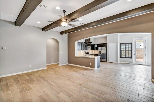 Building Photo - 14904 Tierra Crystal Ave