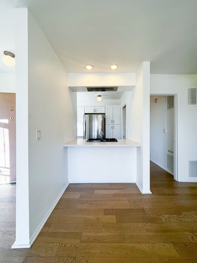 Building Photo - 1416 Westerly Terrace