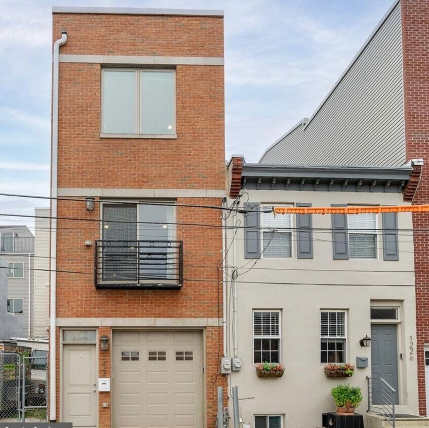 Primary Photo - 1224 Alter St