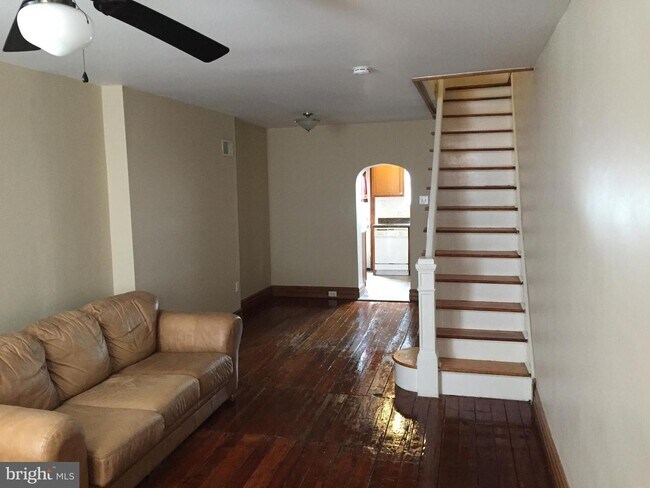 Foto del edificio - 2320 E Gordon St