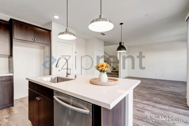 Building Photo - 50 Seasmoke Pl