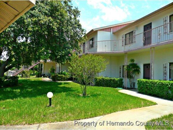 Foto del edificio - 6482 River Run Blvd