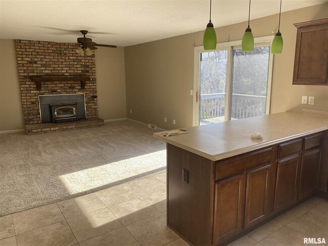 Building Photo - 2504 Emerald Dr