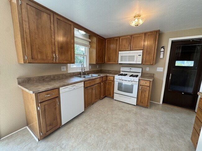 Foto del edificio - 2513 Laredo Ln