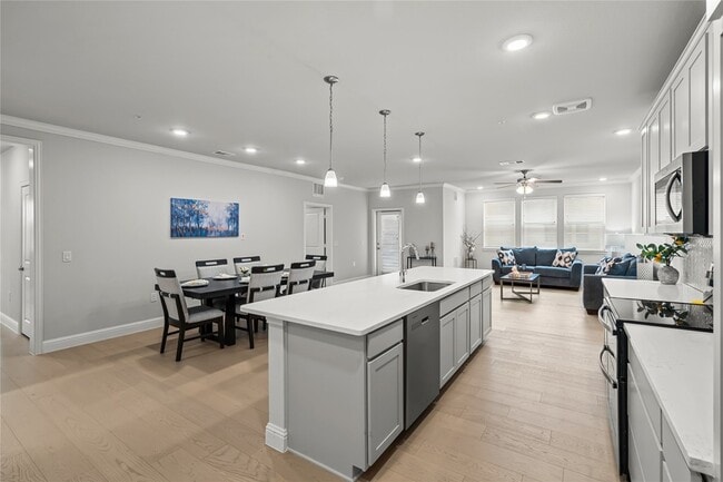 Photo - 651 North Watters Road Apartment