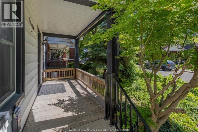 Photo du bâtiment - 1630 Marentette Ave