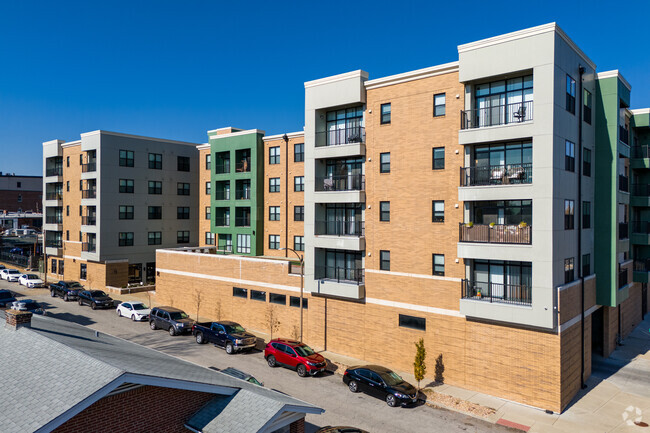 Building Photo - Hibernia Apartments