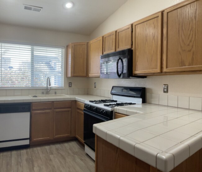 Building Photo - 4523 China Rose Cir