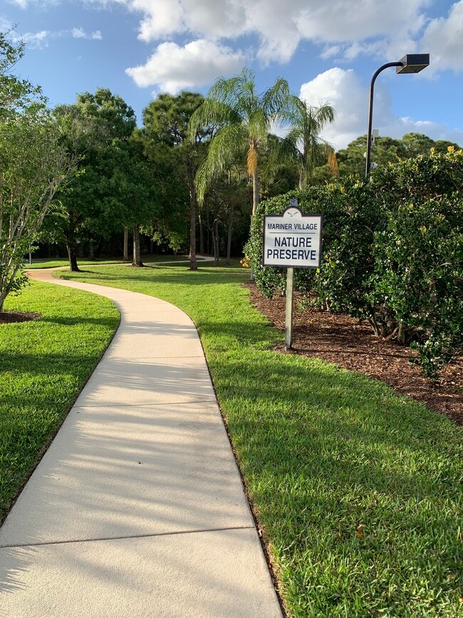 Photo - 4972 SE Mariner Village Ln House